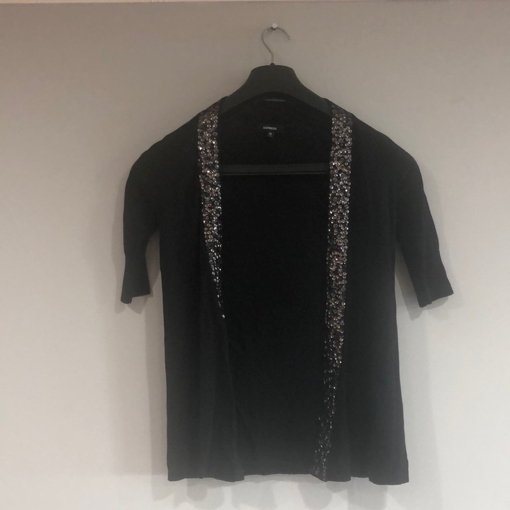 Black mid sleeve top
